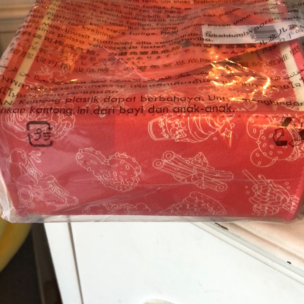 Authentic Disney Eats popcorn Bag. New with tag. - Picture 8 of 15